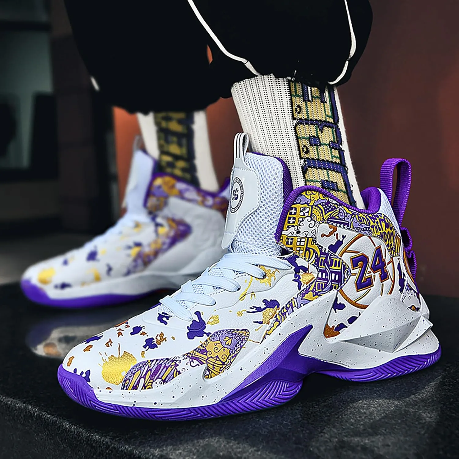 Boys Basketball Shoes Breathable Indoor Athletic Shoes Youth Outdoor Fashion Sneakers Comfortable Basketball Shoes for Girls