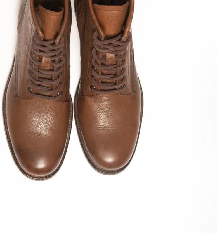Frye Tyler Lace Up Boots for Men Crafted from Soft Vintage Leather with Blake Construction, Burnished Toe and Heel, and Rubber Inserts on Leather Soles – 5 ¾” Shaft Height