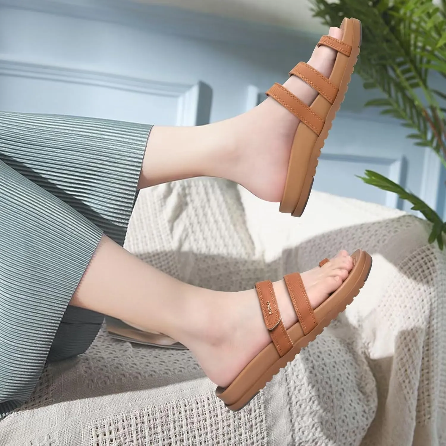 KuaiLu Womens Slides Sandals with Plantar Fasciitis Arch Support Fashion Comfort Adjustable Flat Sandals Ladies Lightweight Orthotic Slip on Sandals