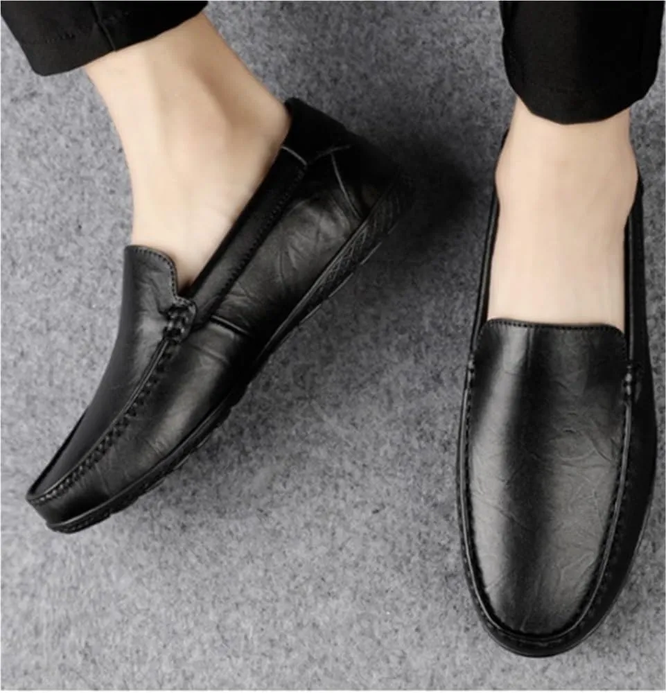 Loafers for Men Lightweight Slip-on Anti-Slip Resistant Simple Round Toe Solid Color Leather Loafers
