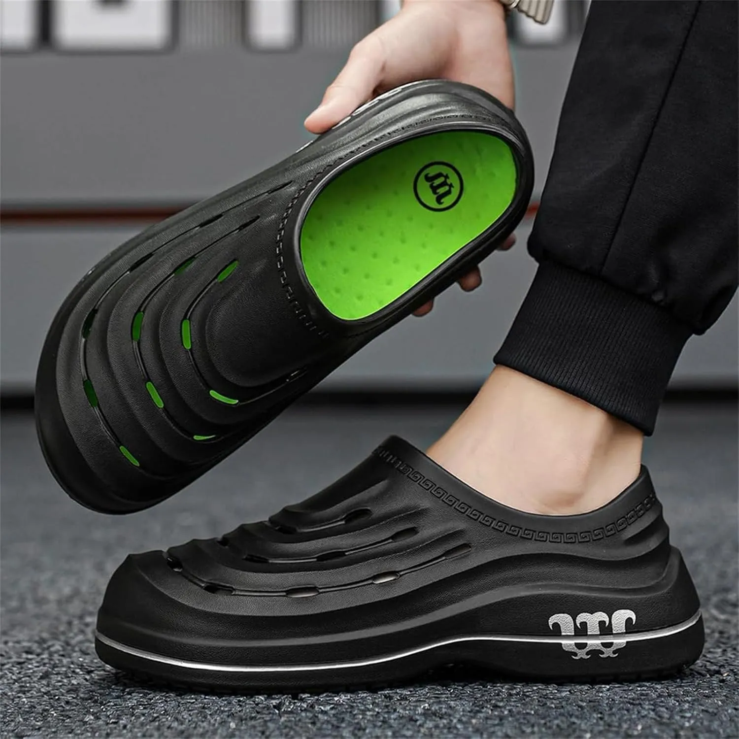 Men's and Women's Arch Support Clogs,Wide Toe Box Non-Slip Beach Slippers,Oil Resistant Waterproof Armadillo Chef Shoes, Slip-on Garden Shoes Lightweight Kitchen Clogs with Removable Cushion Footbed