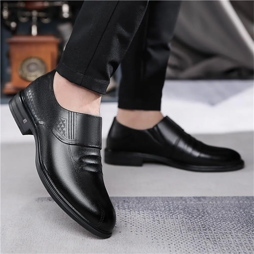 Men's British Style Leather Loafers Black Dress Shoes for Suit Casual Business Slip On Embossed Classic Fashion Walking Footwear