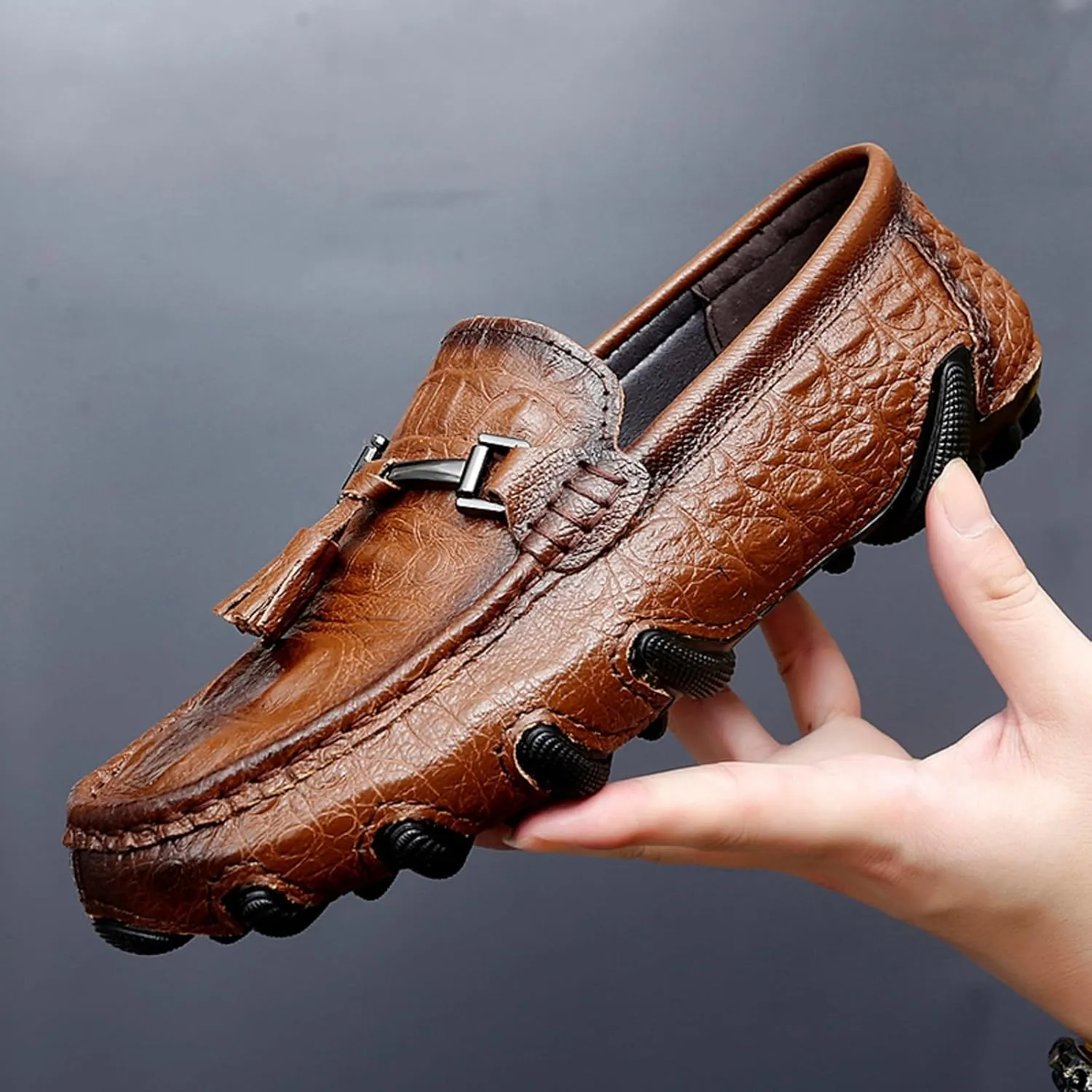 Mens Genuine Cowhide Leather Loafers Slip Ons, One - Step - on Shoes, Casual Driving and Business Suitable Flat Walking Moccasin Boat Shoes, Fashionable Wedding Slipper