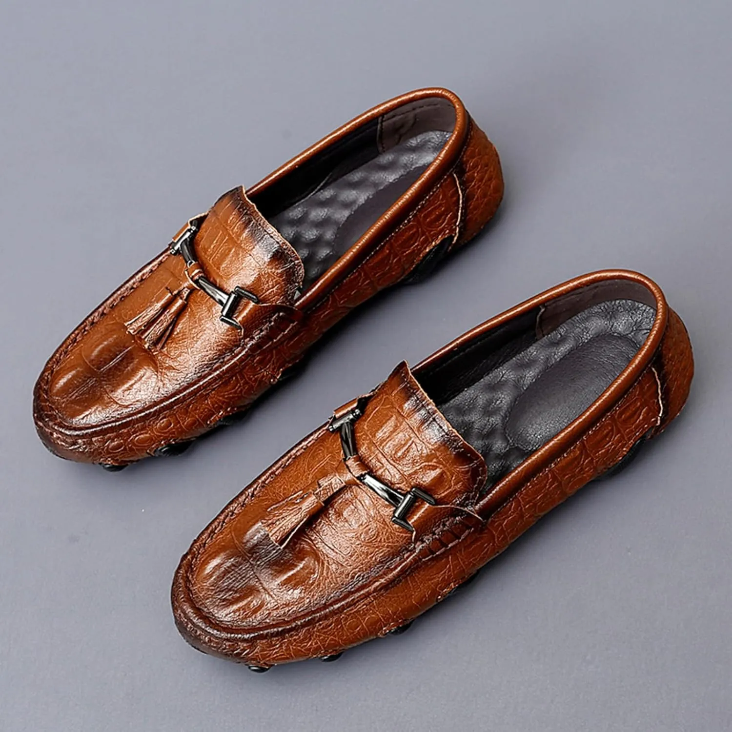 Mens Genuine Cowhide Leather Loafers Slip Ons, One - Step - on Shoes, Casual Driving and Business Suitable Flat Walking Moccasin Boat Shoes, Fashionable Wedding Slipper