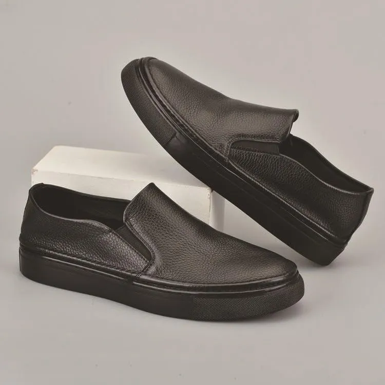 Men's Nubuck Leather Driving Loafers Flexible Crepe Sole with Decorative Perforations for Casual Weekends and Road Trips