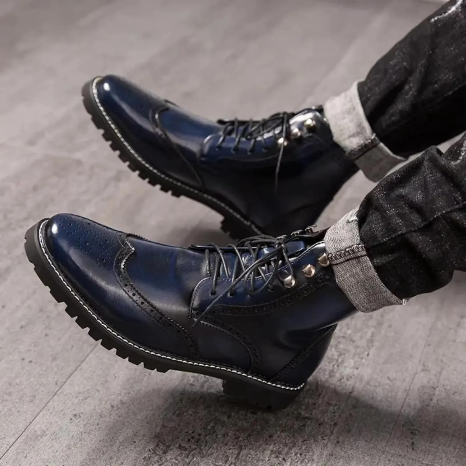 Mens Retro Brogue Leather Lace-Up High Top Ankle Boots Casual Vintage Wingtip Chukka Dress Boots for Business Office Daily Formal
