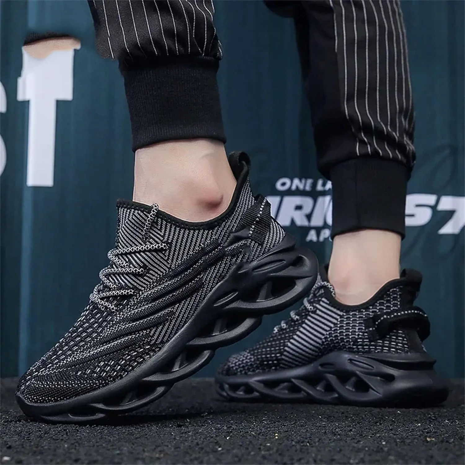 Men's Running Sneakers - Breathable Mesh Athletic Shoes with Shock Absorption