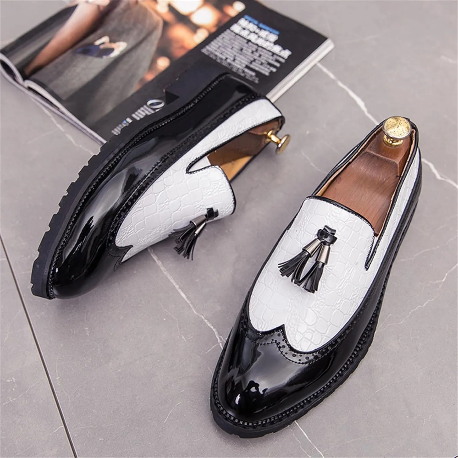 Men's Vintage Leather Wingtip Tassel Brogue Slip-On Dress Loafers Fashion Low-Top Breathable Smoking Formal Shoes Comfort Non-Slip Business Wedding Party Shoes