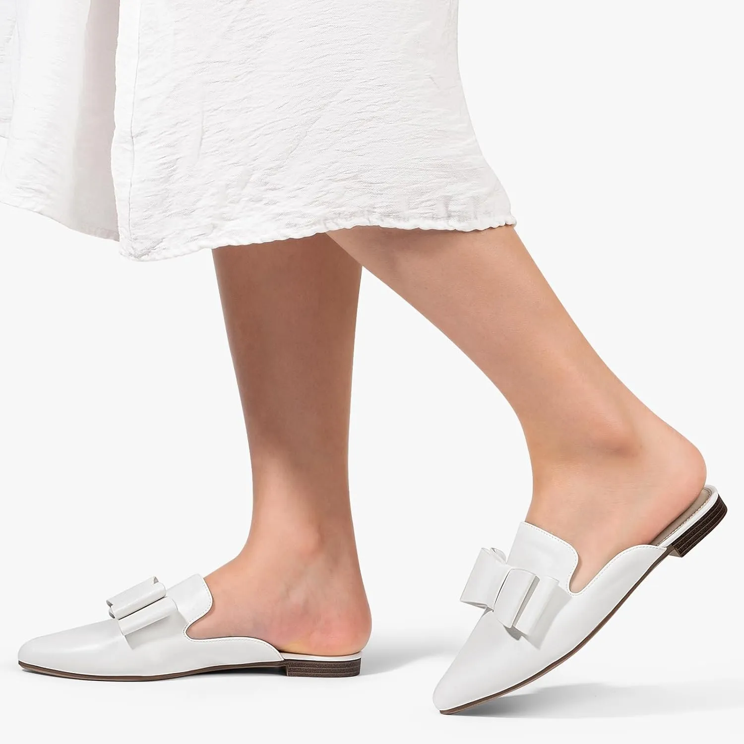 MUSSHOE Mules for Women Flats Comfortable Pointed Toe Slip on Women Mules Flats…
