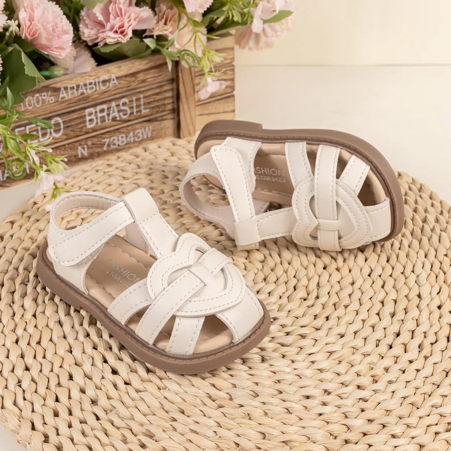 ohsofy Girls Sandals Closed Toe Flower Summer Outdoor Beach Dress Shoes (Toddler/Little Kid)