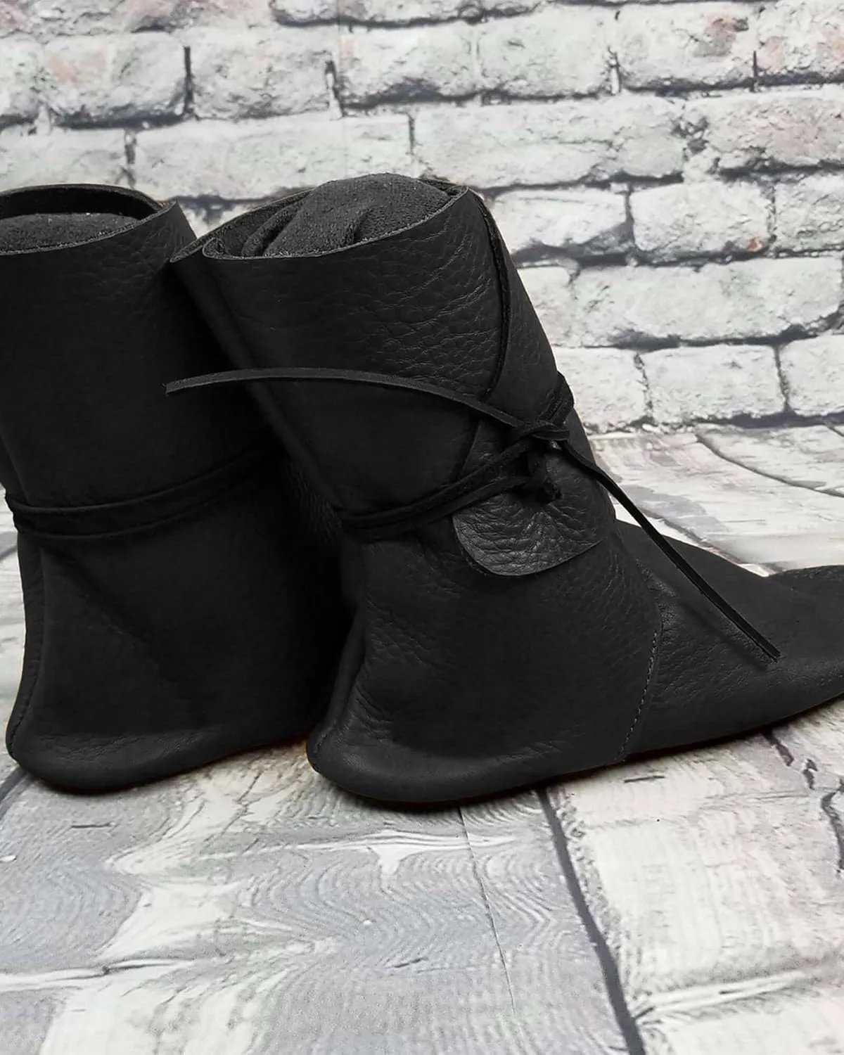 Syktkmx Mens Renaissance Boots Slip on Lace Up Medieval Cosplay Western Pirate Viking Tied Halloween Cuff Shoes