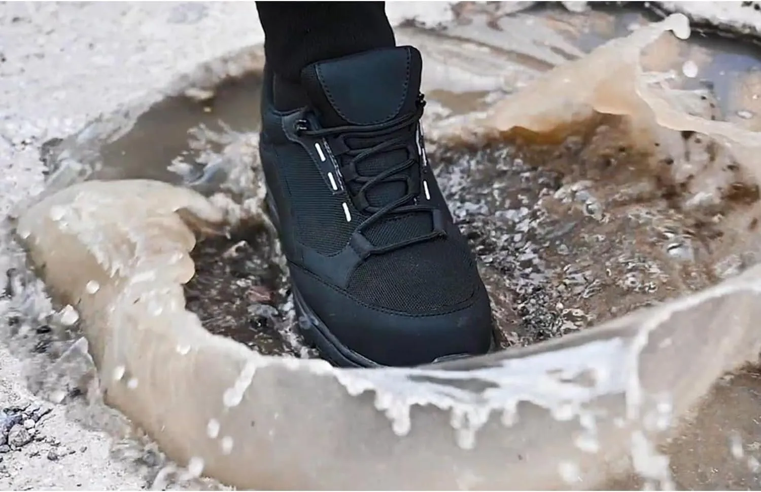 ulogu Steel Toe Shoes for Men Women,Waterproof Non Slip Lightweight Indestructible Work Sneakers,Construction Safety Roofing Zapatos Trabajo Black