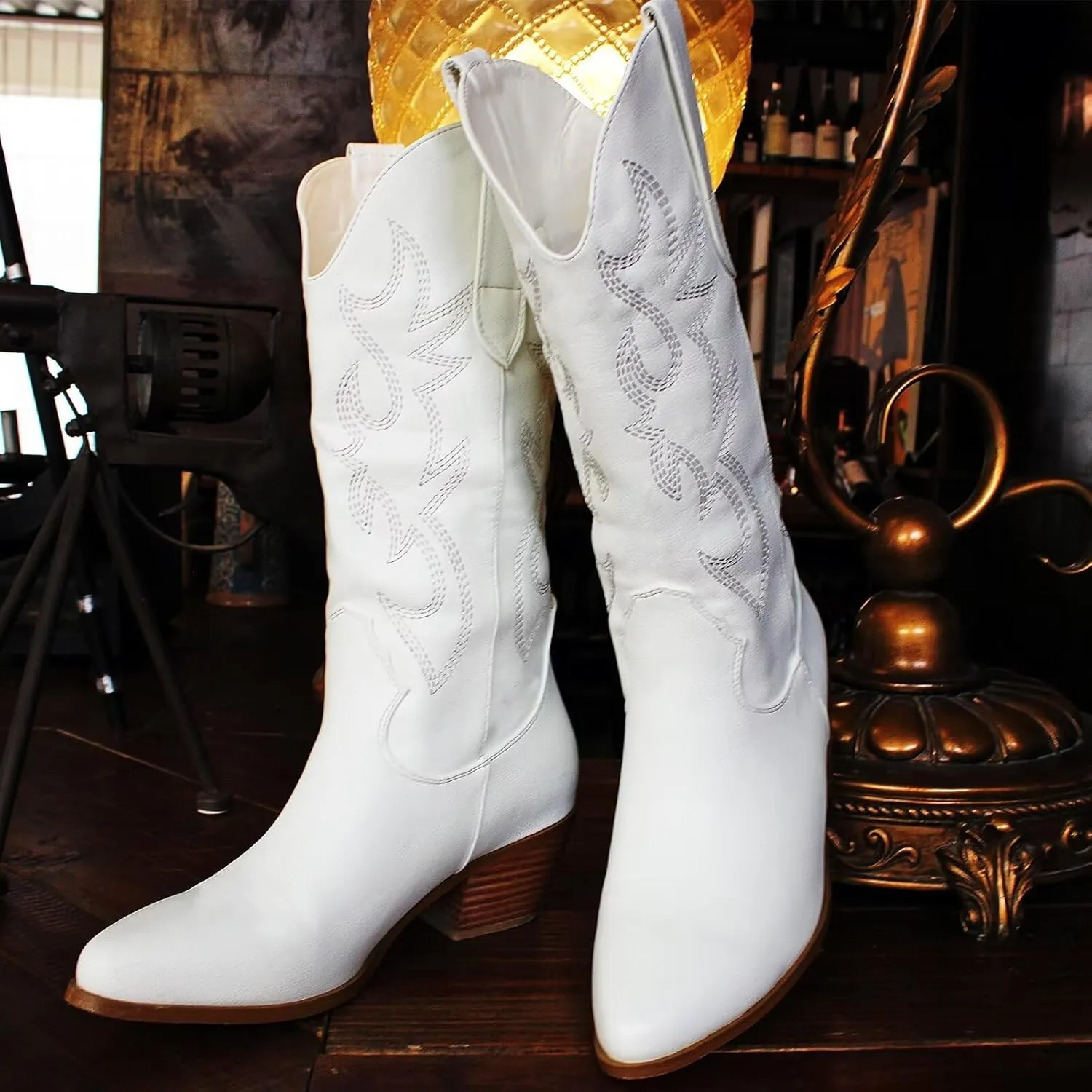Women's Embroidered Western Cowboy Boots Cowgirl Boots Mid Tube Pointed Toe Chunky Heel Shiny Vintage Fashion Gold Boots