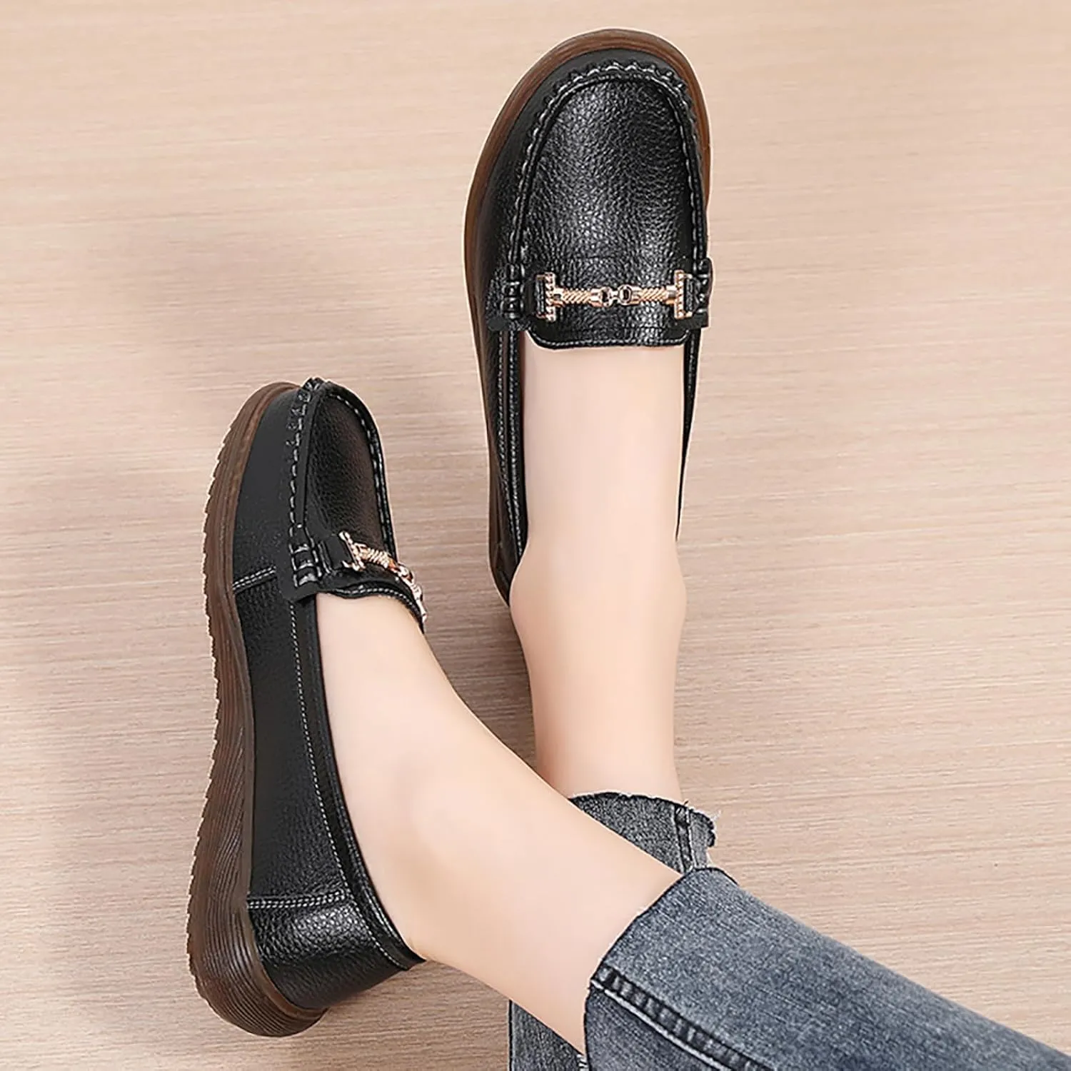Women's Wide Width Loafers Comfort Slip on Shoes Walking Shoes for Ladies Mocassins Driving Shoe